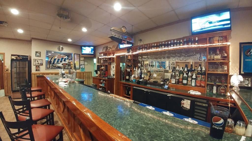 Salvatores Italian Restaurant & Pizza | restaurant | 654 Stocking Ave NW, Grand Rapids, MI 49504, USA | 6164544280 OR +1 616-454-4280