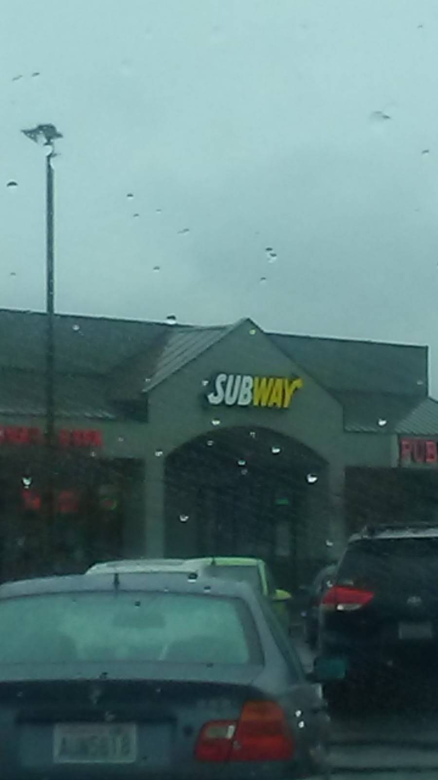 Subway | meal takeaway | 370 NE Camano Dr, Camano, WA 98282, USA | 3606315055 OR +1 360-631-5055