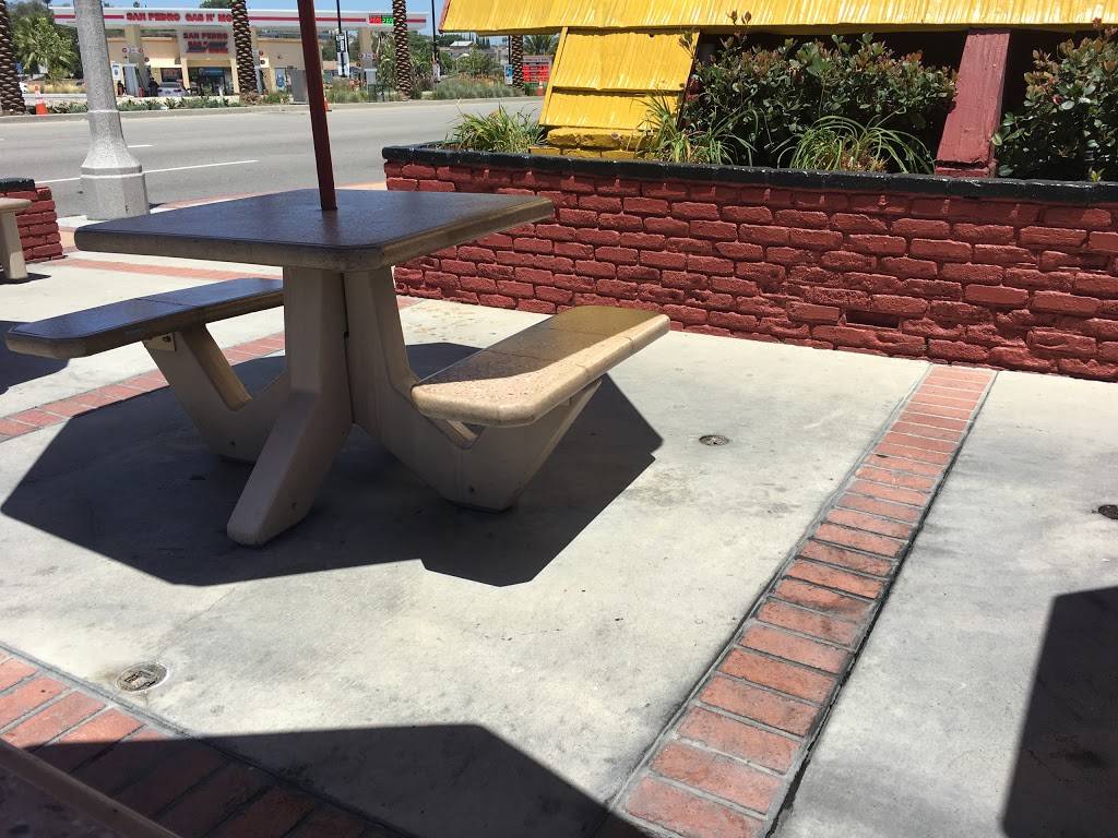 Wienerschnitzel | restaurant | 230 N Gaffey St, San Pedro, CA 90731, USA | 3108314486 OR +1 310-831-4486