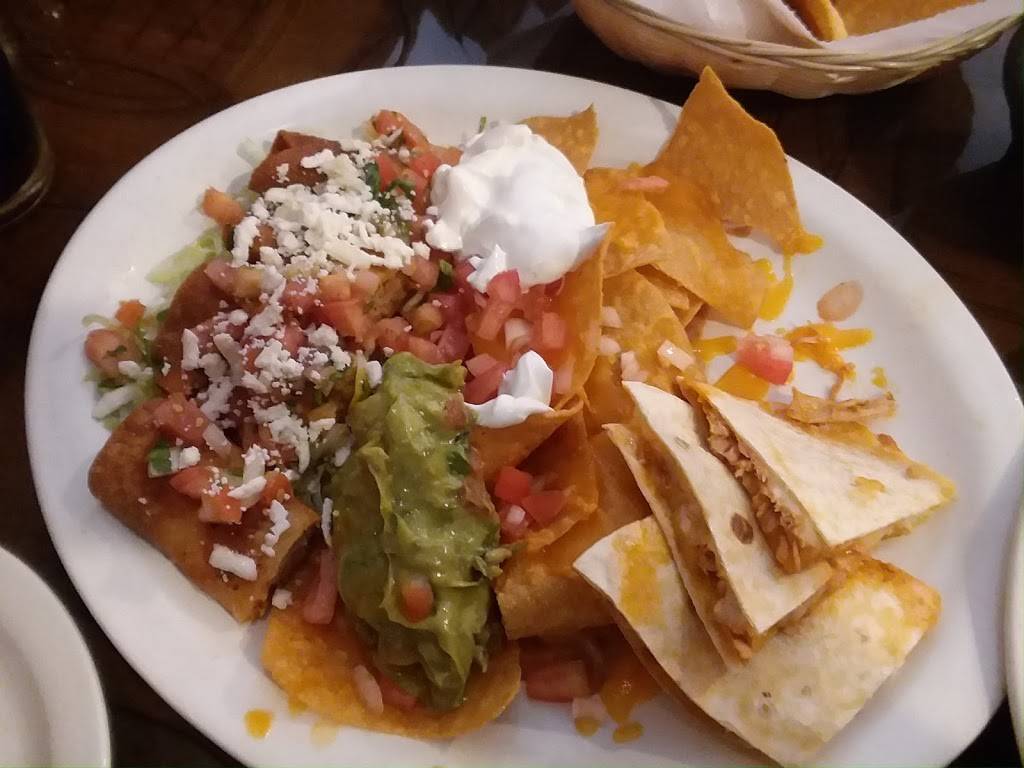 Fiesta Mexicana | restaurant | 520 Hartford Turnpike, Vernon, CT 06066, USA | 8608585230 OR +1 860-858-5230