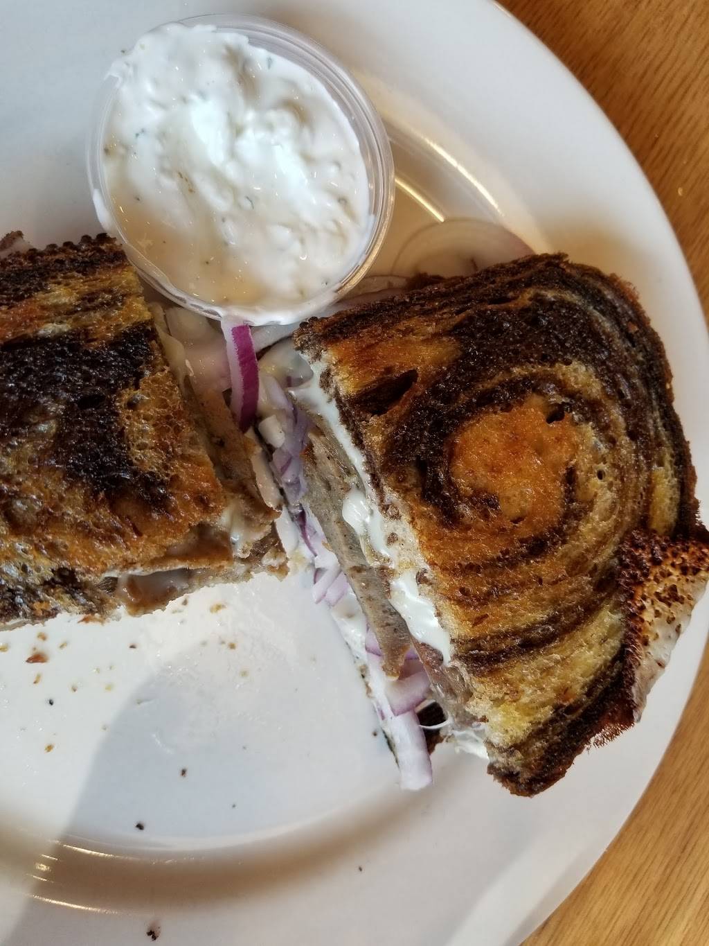 Judis Place | restaurant | 930 Center Ave, Oostburg, WI 53070, USA | 9205643535 OR +1 920-564-3535