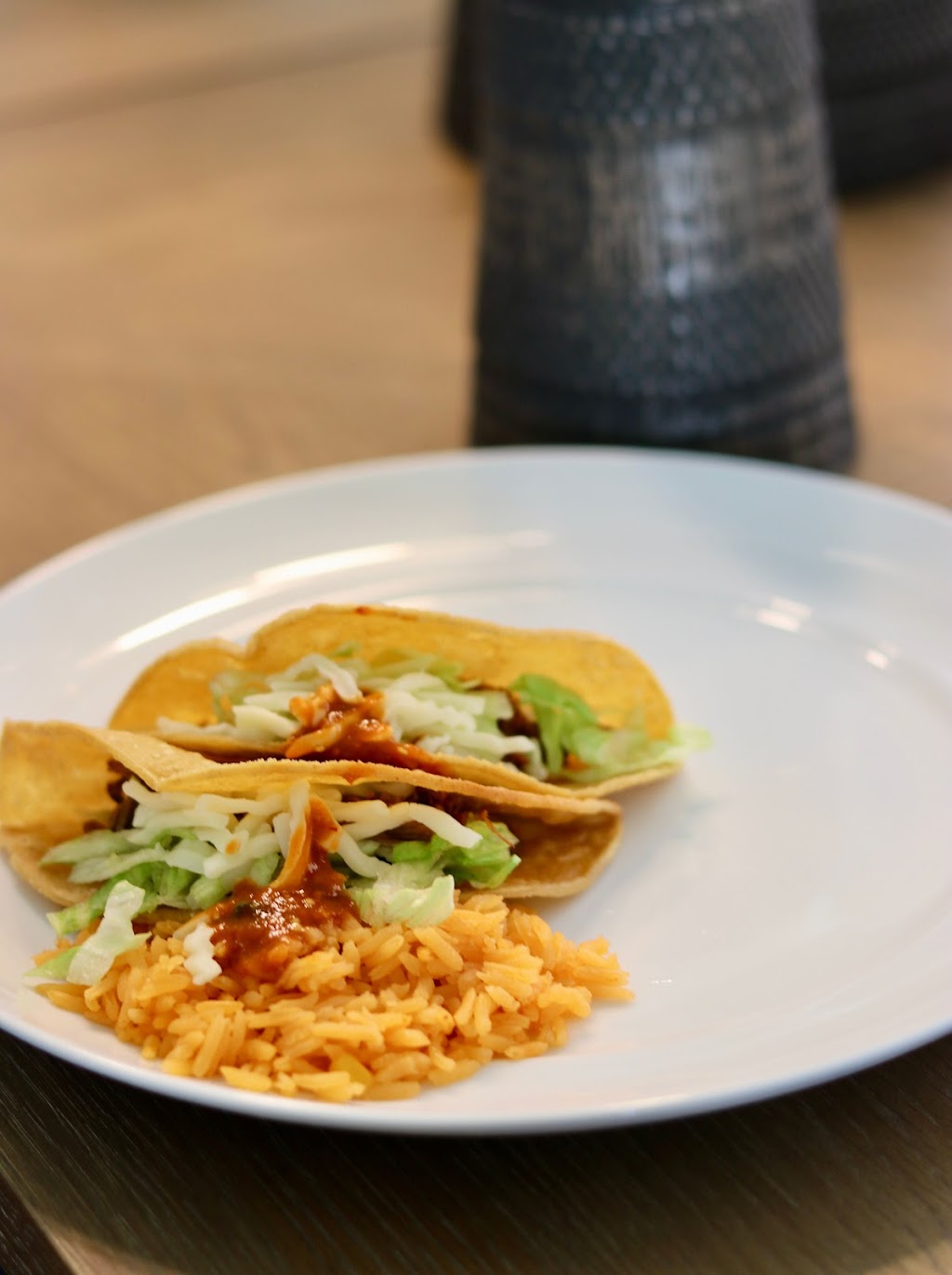 Laureles Catering | restaurant | 410 Rita Dr, Garland, TX 75042, USA | 2144897193 OR +1 214-489-7193