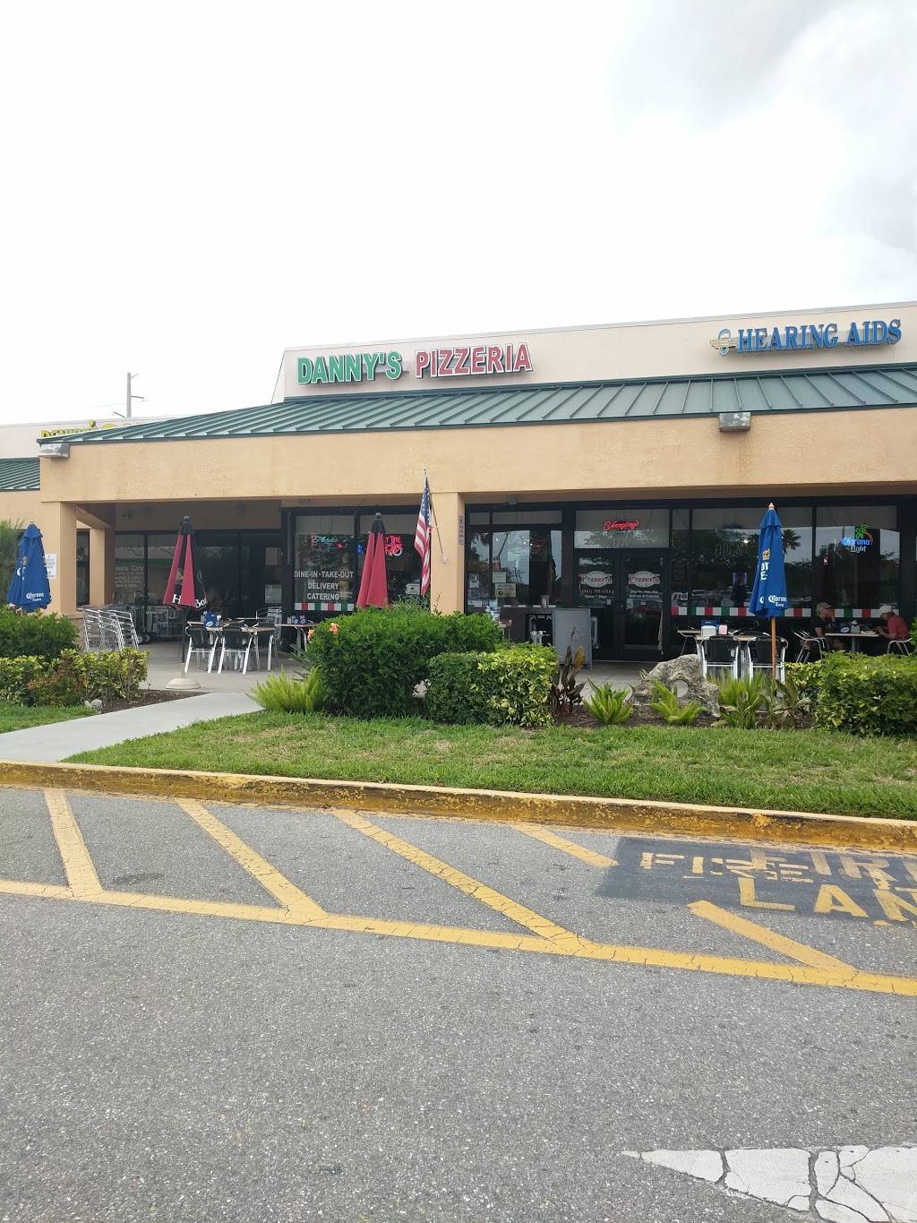 Dannys Pizzeria | restaurant | 7220 Manatee Ave W, Bradenton, FL 34209, USA | 9417951111 OR +1 941-795-1111