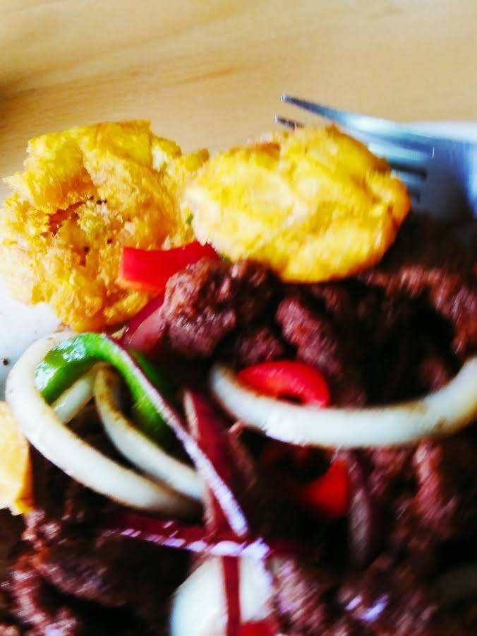 Dominican Restaurant | restaurant | 645 Rodman St, Fall River, MA 02721, USA | 5086767615 OR +1 508-676-7615