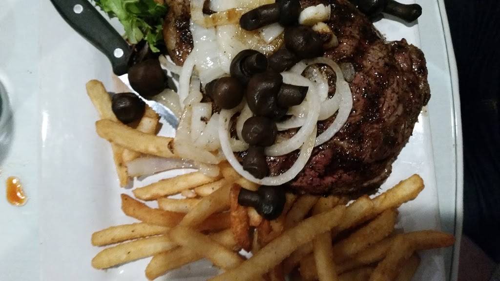 Twos Co Restaurant & Lounge | restaurant | 213 Main St, Mosinee, WI 54455, USA | 7156933090 OR +1 715-693-3090