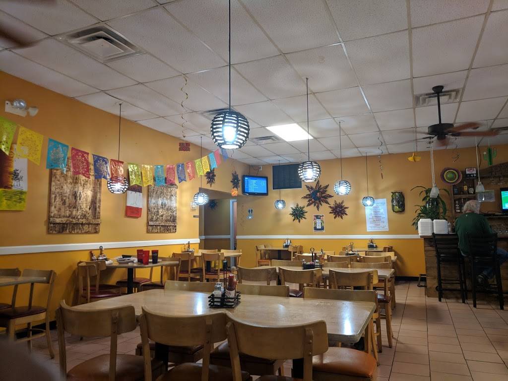 Pepes Mexican Restaurant | restaurant | 1110 S Main St, Mt Pleasant, TN 38474, USA | 9313255512 OR +1 931-325-5512