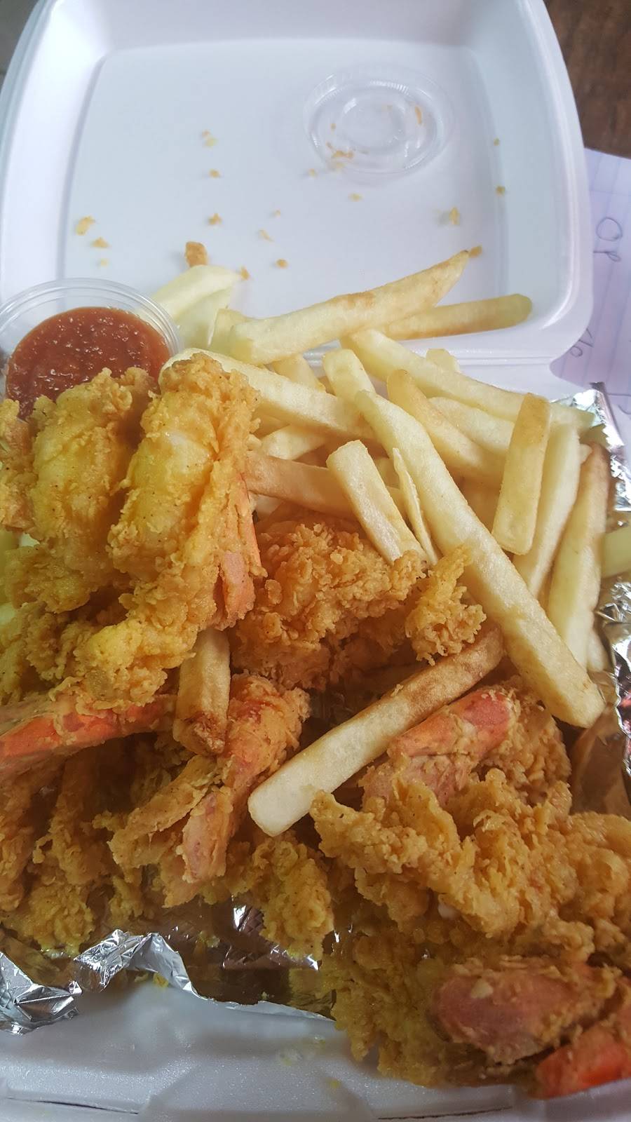 Omars Seafood & Grill | restaurant | 12520 St Clair Ave, Cleveland, OH 44108, USA | 2164512098 OR +1 216-451-2098