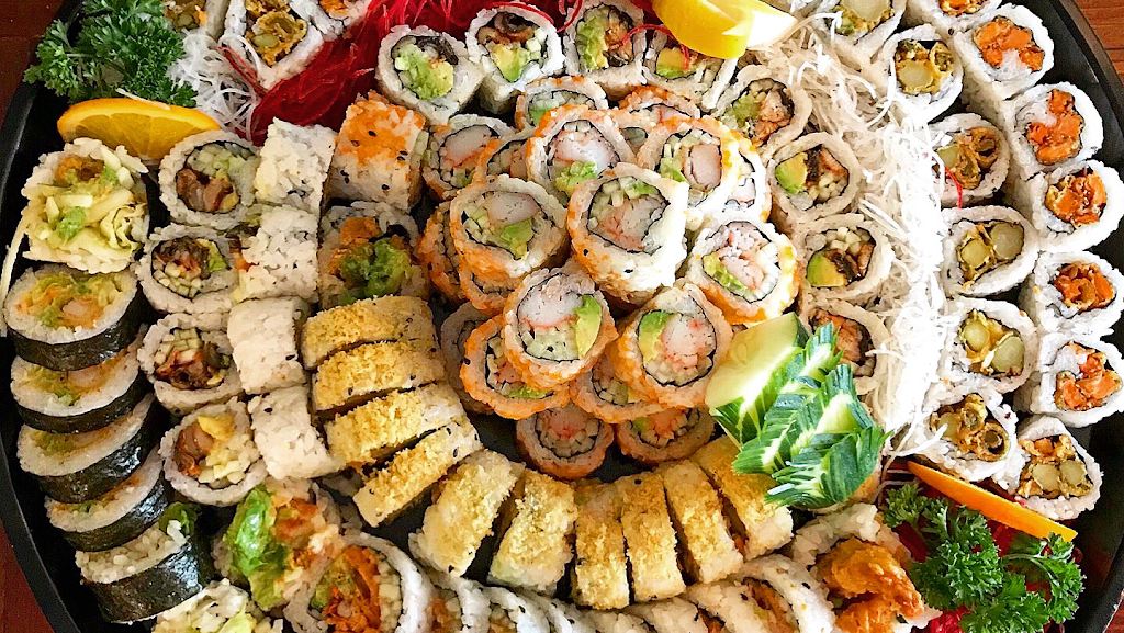 Tanuki Sushi & Grill | restaurant | 3006 N Sheffield Ave, Chicago, IL 60657, USA | 7733601950 OR +1 773-360-1950