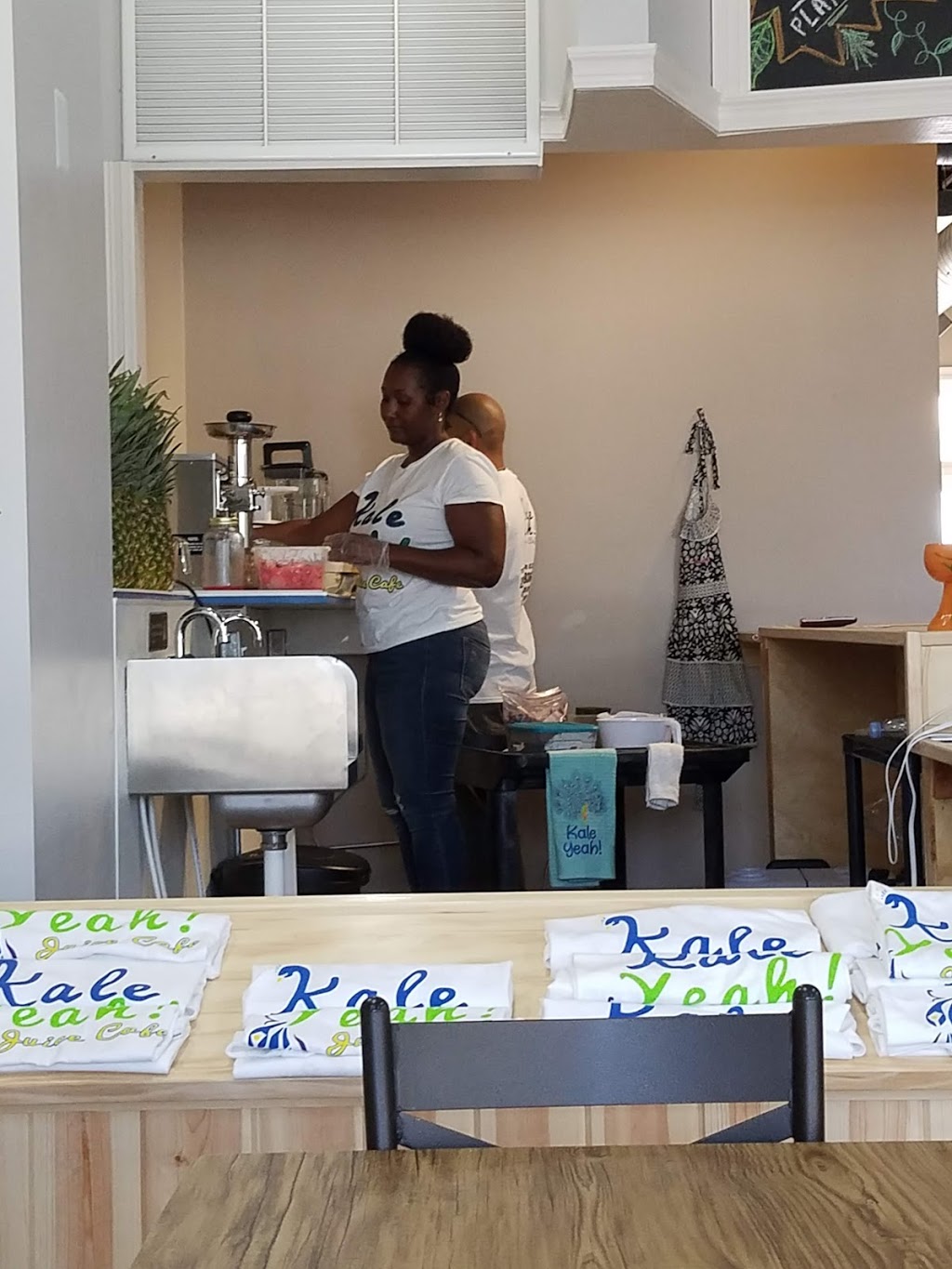 Kale Yeah! Juice Cafe | restaurant | 20733 Miflin Rd Suite B, Foley, AL 36535, USA | 2519439363 OR +1 251-943-9363