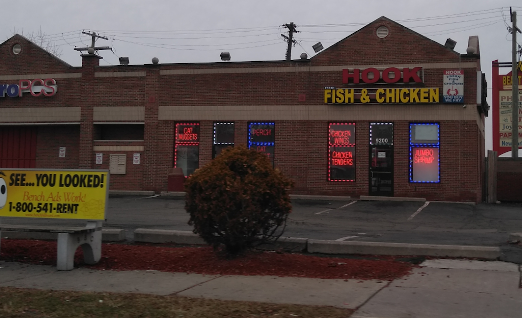 Hook Fresh Fish & Chicken | restaurant | 9200 Dexter Ave, Detroit, MI 48206, USA | 3138977445 OR +1 313-897-7445