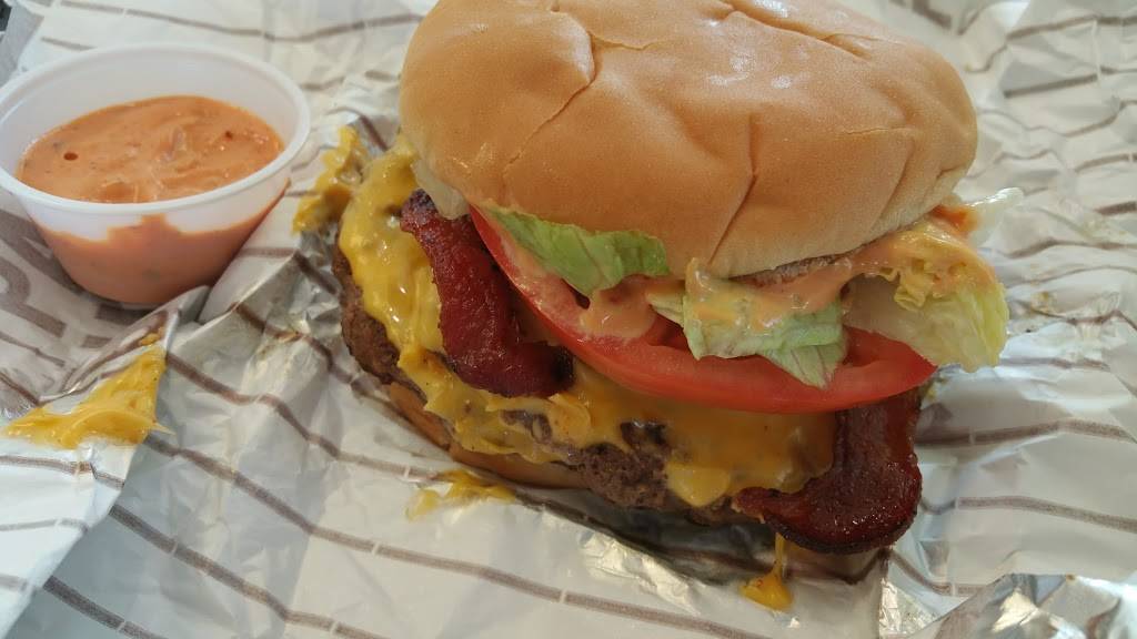 A&W Root Beer of Lodi | restaurant | 216 E Lodi Ave, Lodi, CA 95240, USA | 2093688548 OR +1 209-368-8548