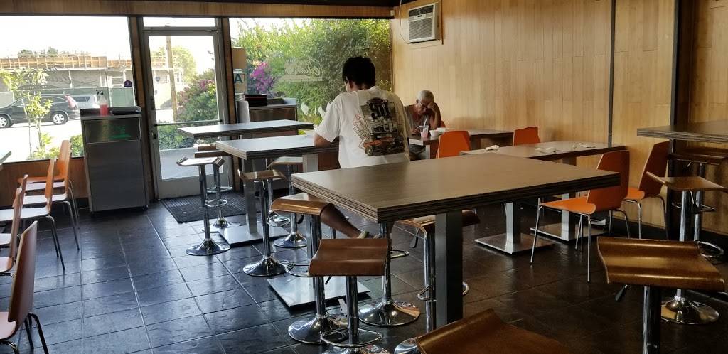 Tita Celias | restaurant | 621 W Carson St, Carson, CA 90745, USA | 3108346289 OR +1 310-834-6289