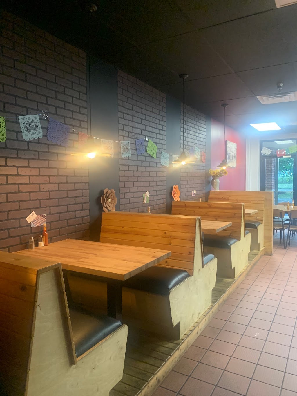 Tecolotes Mexican Kitchen | restaurant | 22390 S Harrison St, Spring Hill, KS 66083, USA | 9136861025 OR +1 913-686-1025