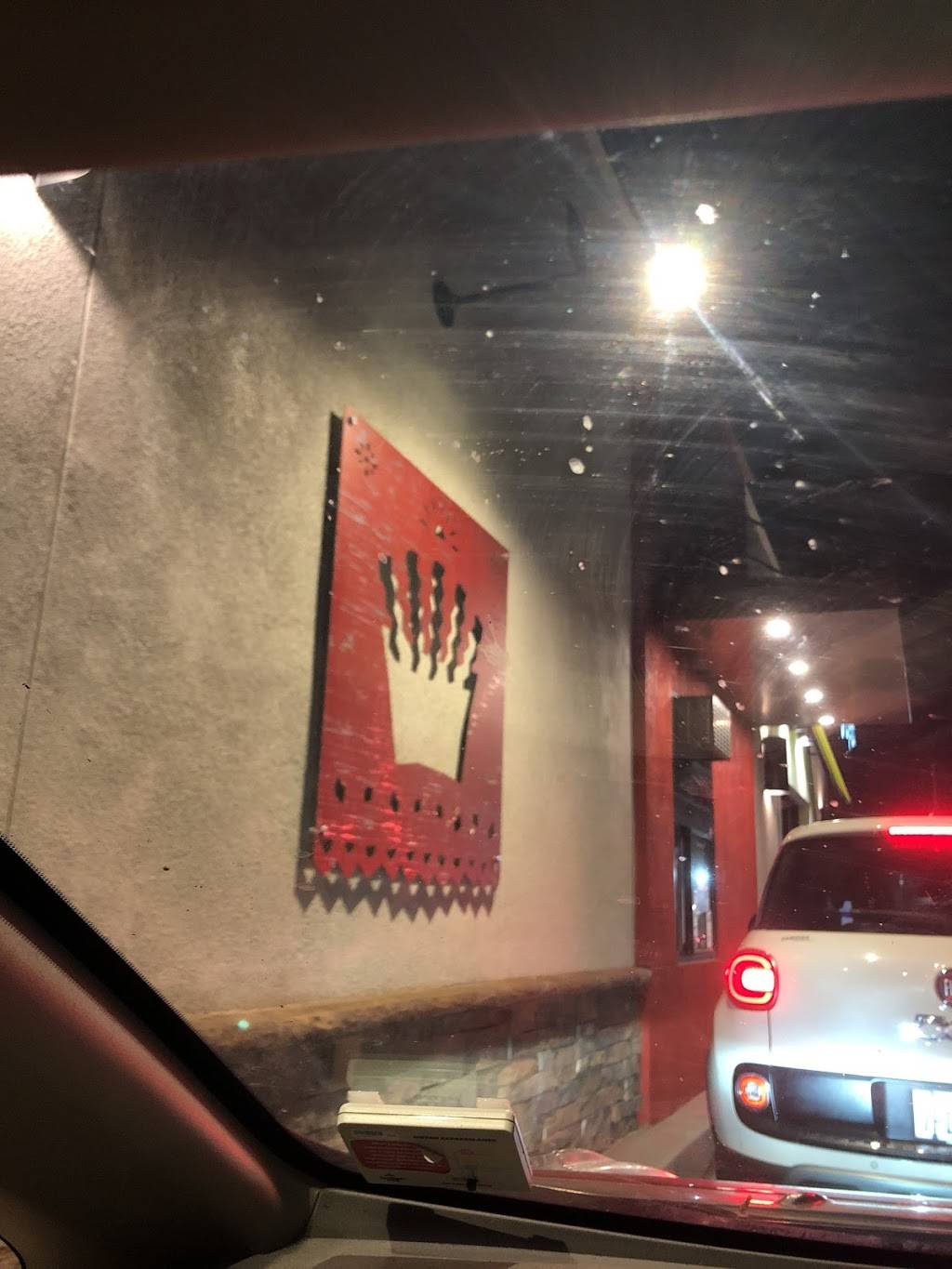 Del Taco | restaurant | 765 N Lake Ave, Pasadena, CA 91104, USA | 6262961204 OR +1 626-296-1204