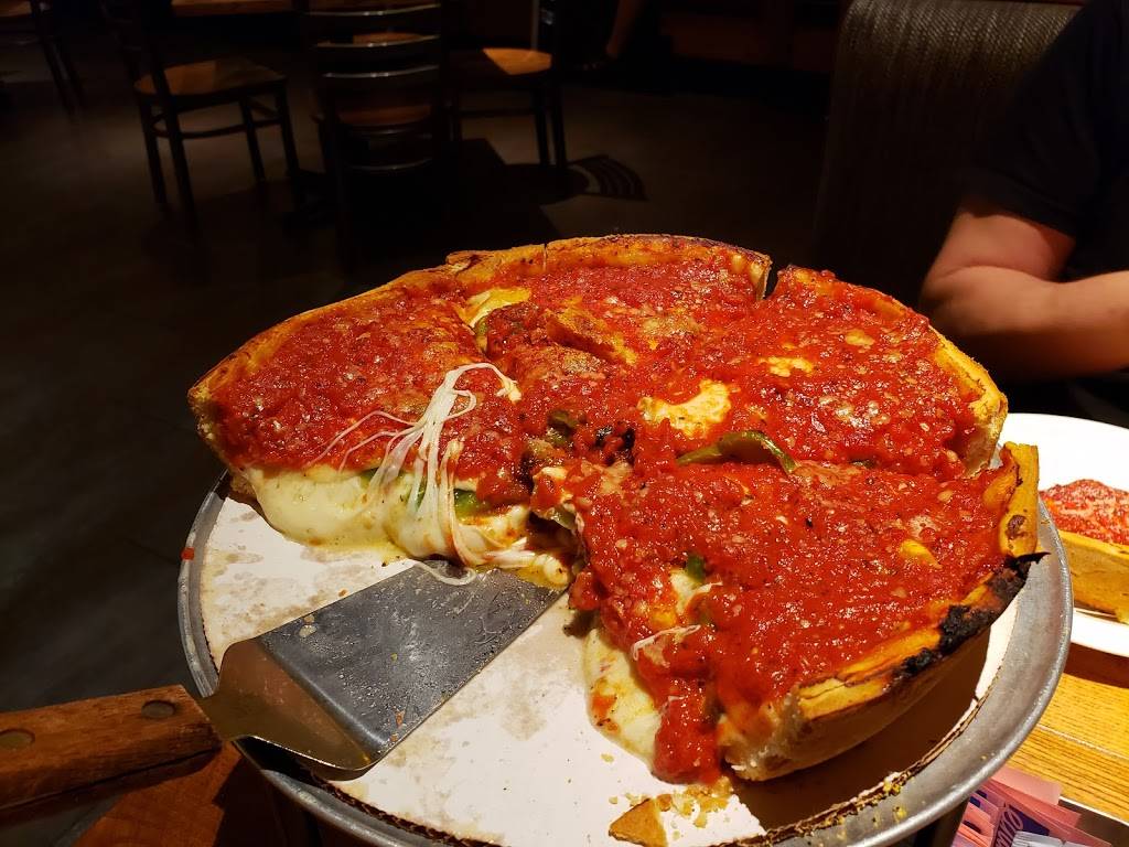 Giordanos | restaurant | 12811 N Tatum Blvd, Phoenix, AZ 85032, USA | 4806668160 OR +1 480-666-8160