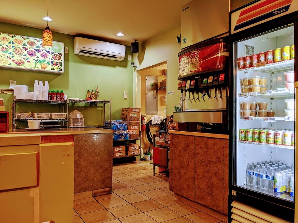 Bangkok Chef | restaurant | 2955 E Manoa Rd, Honolulu, HI 96822, USA | 8089880212 OR +1 808-988-0212