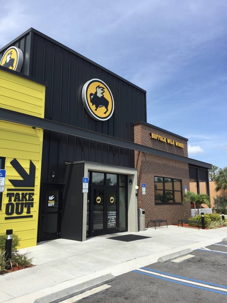 Buffalo Wild Wings | restaurant | 4075 Park Blvd N, Pinellas Park, FL 33781, USA | 7273501020 OR +1 727-350-1020