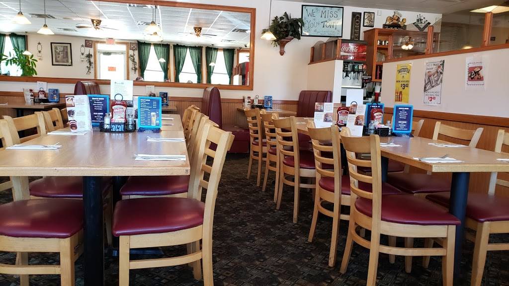 Village Pizza & Grill | restaurant | 116 Main St, Ashland, NH 03217, USA | 6039689689 OR +1 603-968-9689