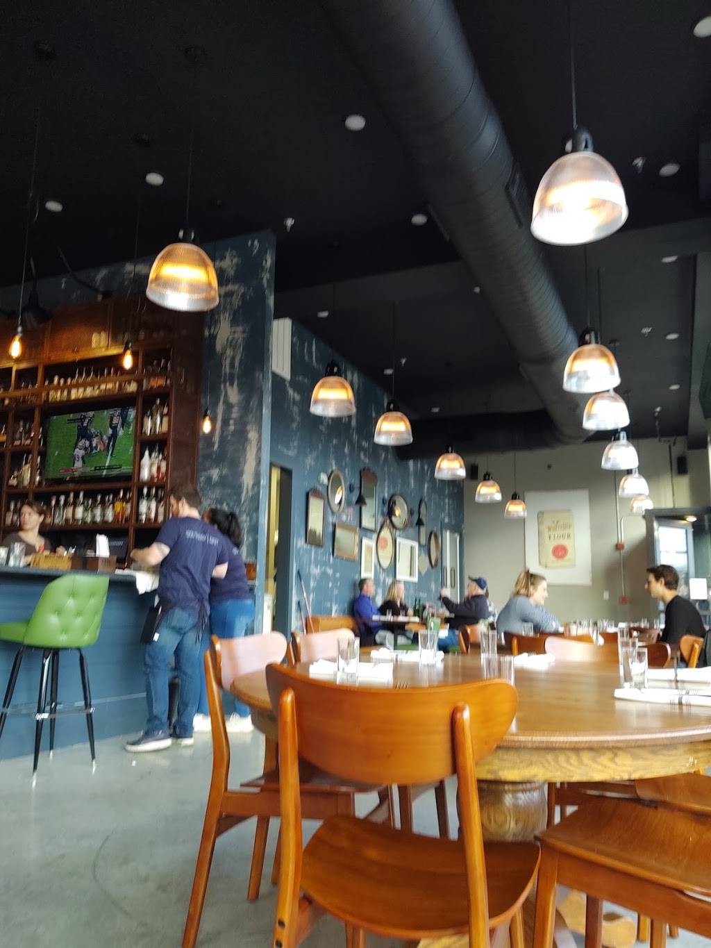 Southern Grit | restaurant | 126 S Central St, Knoxville, TN 37902, USA | 8652404275 OR +1 865-240-4275