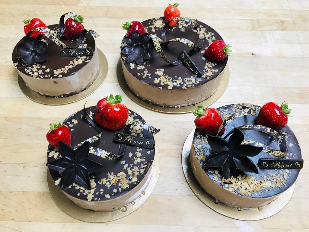 Ramona Tannous Pastry | bakery | 3583 Rue de lHêtrière, Saint-Augustin-de-Desmaures, QC G3A 2L4, Canada | 4188774691 OR +1 418-877-4691