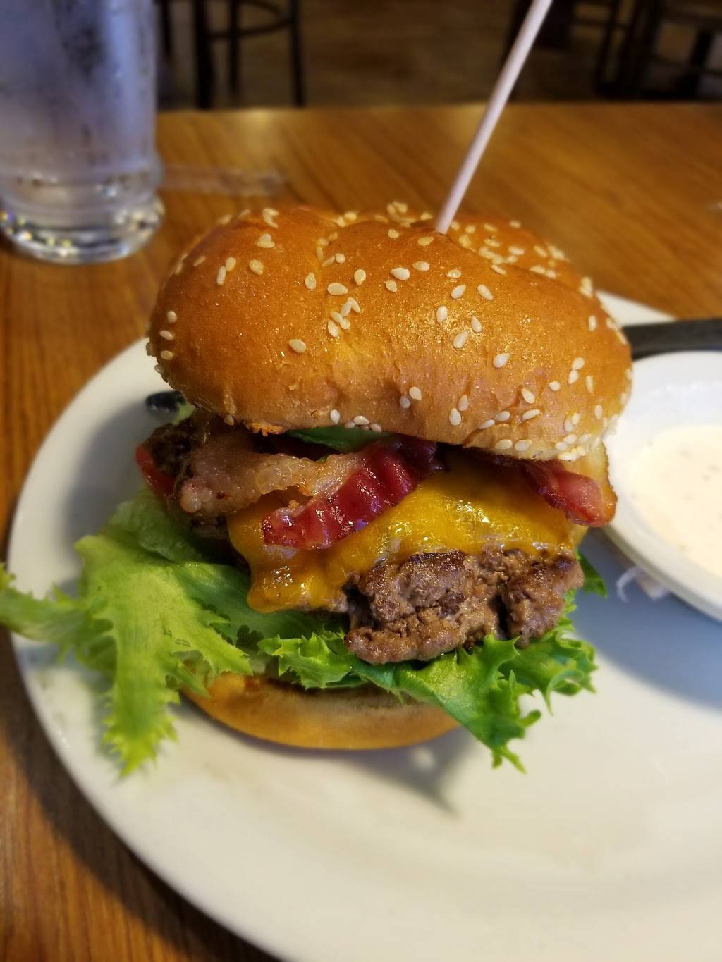 Dennys | restaurant | 2052 W. Orangeburg St, Modesto, CA 95350, USA | 2095294049 OR +1 209-529-4049