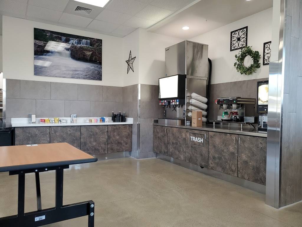 Silver Summit Cafe | restaurant | 220 S Main St, Kamas, UT 84036, USA | 4357839538 OR +1 435-783-9538