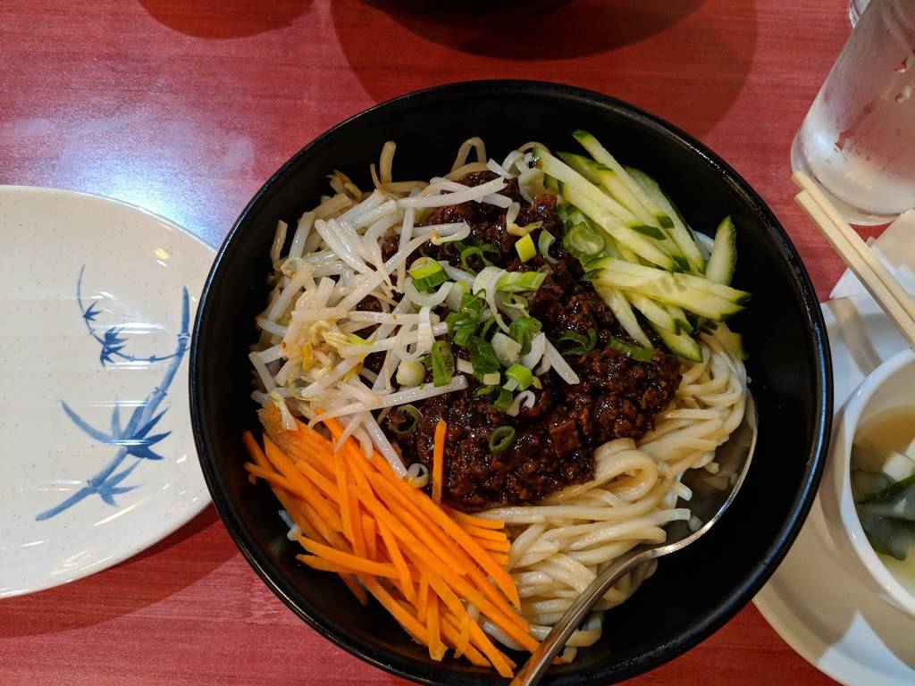 WJ Noodles | restaurant | 810 W Jackson Blvd, Chicago, IL 60607, USA | 3129858818 OR +1 312-985-8818