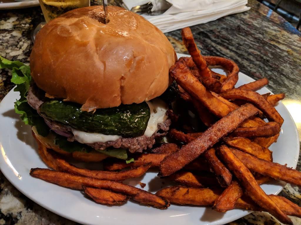 Bruski Burgers and Brew | restaurant | 9844 Hibert St, San Diego, CA 92131, USA | 8585302739 OR +1 858-530-2739