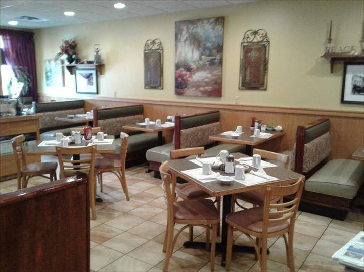Yannis Cafe | cafe | 145 N Main St, Manteno, IL 60950, USA | 8154686331 OR +1 815-468-6331