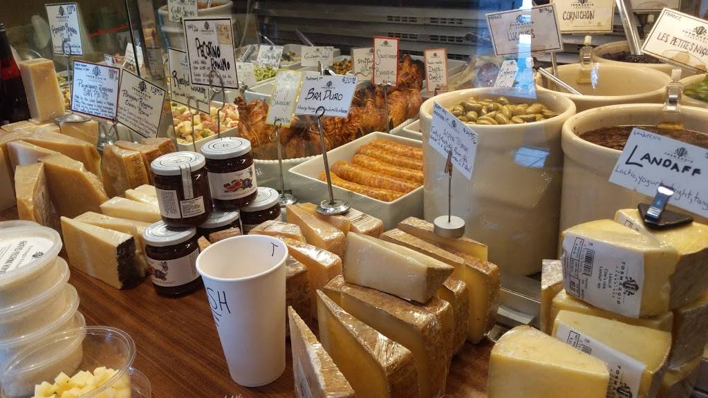 Formaggio Kitchen | meal takeaway | 244 Huron Ave, Cambridge, MA 02138, USA | 6173544750 OR +1 617-354-4750