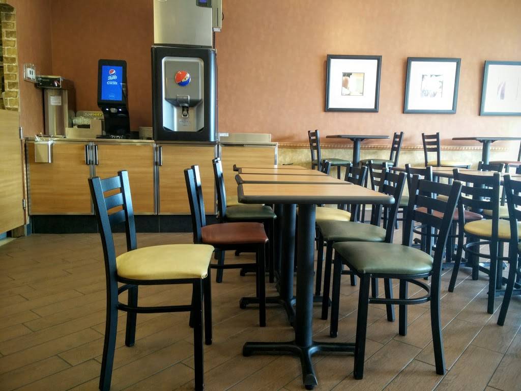 Subway | restaurant | 3339k Boulevard des Sources, Dollard-des-Ormeaux, QC H9B 1Z8, Canada | 5146839869 OR +1 514-683-9869