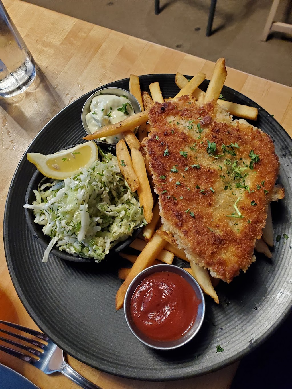 Local Ocean Seafoods | restaurant | 213 SE Bay Blvd., Newport, OR 97365, USA | 5415747959 OR +1 541-574-7959