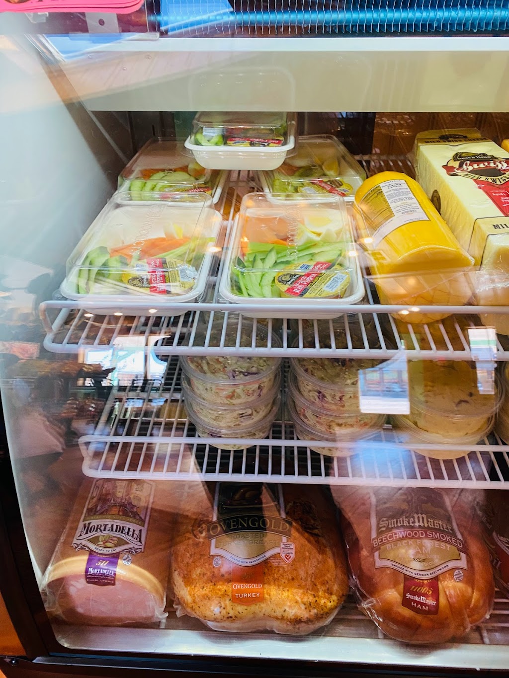 Saratoga Sandwich Company | cafe | 104 W Bridge Ave, Saratoga, WY 82331, USA | 3073265555 OR +1 307-326-5555