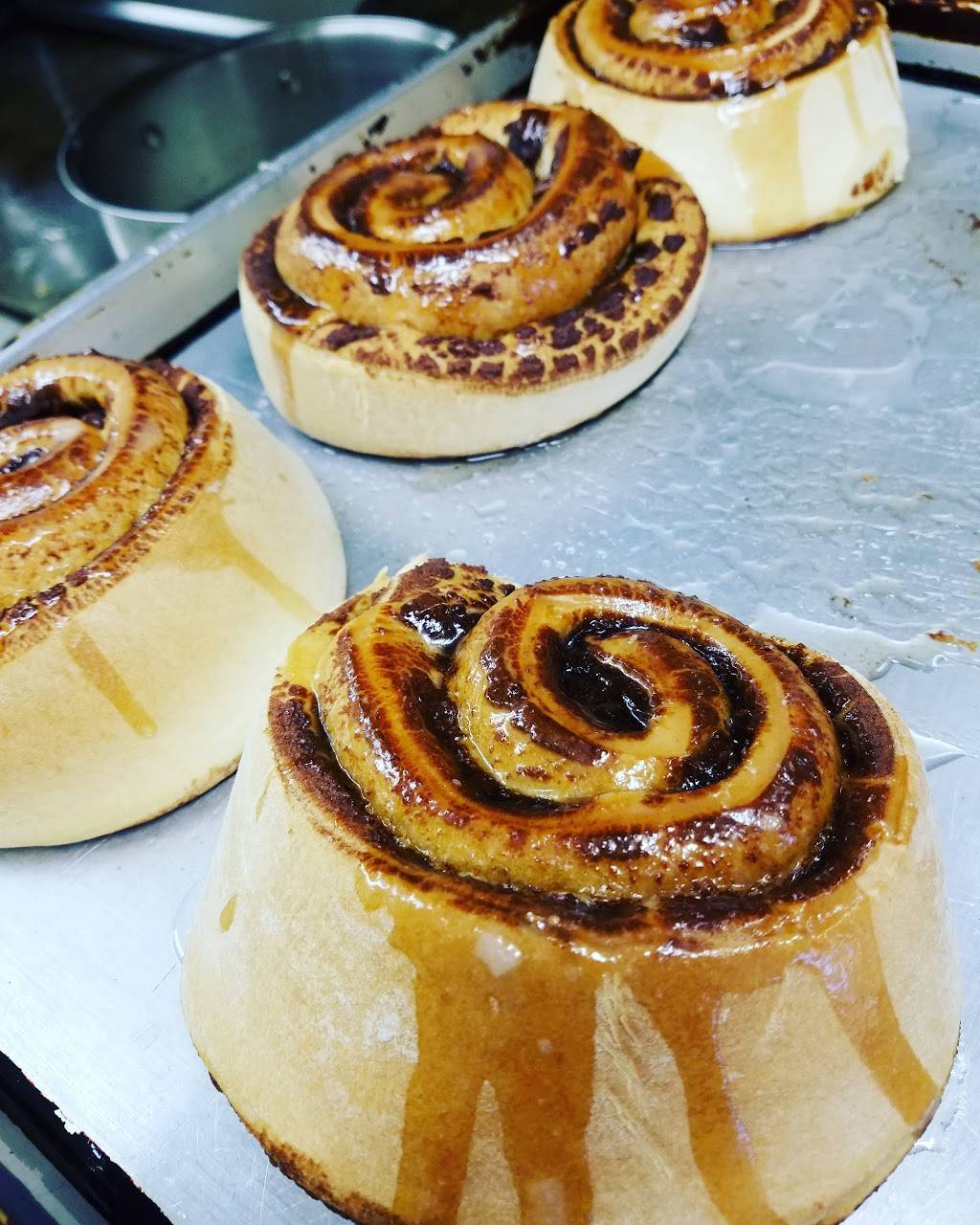 R Place Cafe | restaurant | 41080 US Hwy 63, Cable, WI 54821, USA | 7157983300 OR +1 715-798-3300