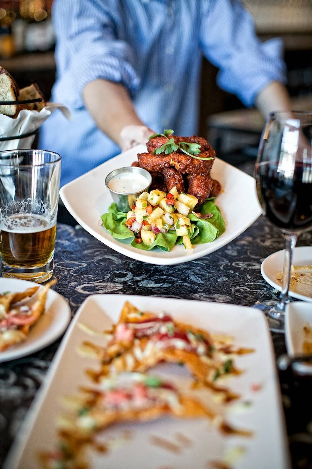 Not Your Average Joes | restaurant | 55 Main St, Watertown, MA 02472, USA | 6179269229 OR +1 617-926-9229