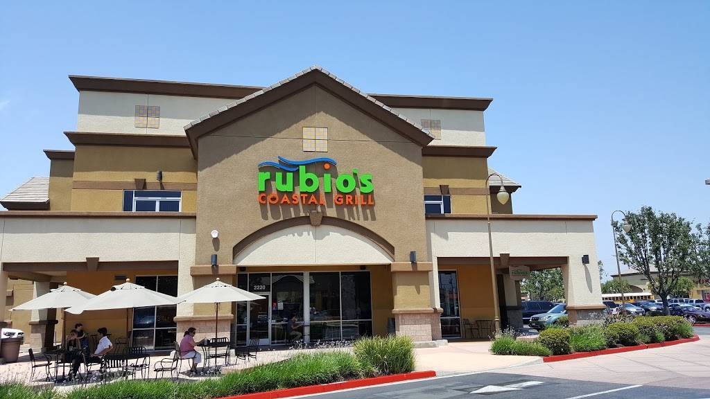 Rubios Coastal Grill | restaurant | 2220 17th St, Santa Ana, CA 92705, USA | 7143384122 OR +1 714-338-4122