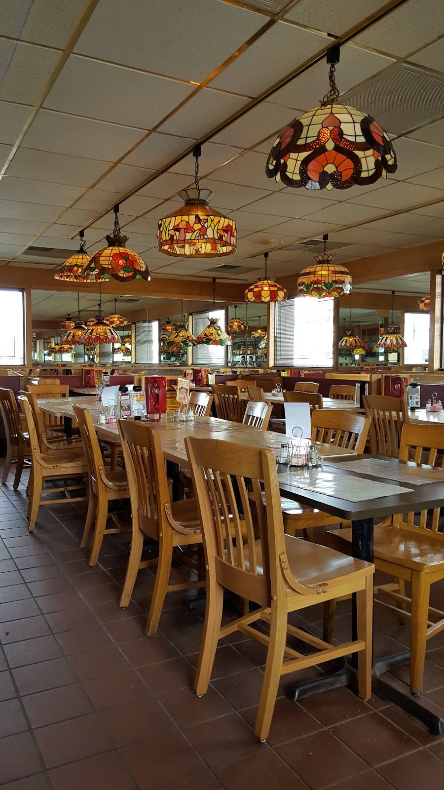 Pizza King | restaurant | 1705 N Walnut St, Hartford City, IN 47348, USA | 7653481388 OR +1 765-348-1388