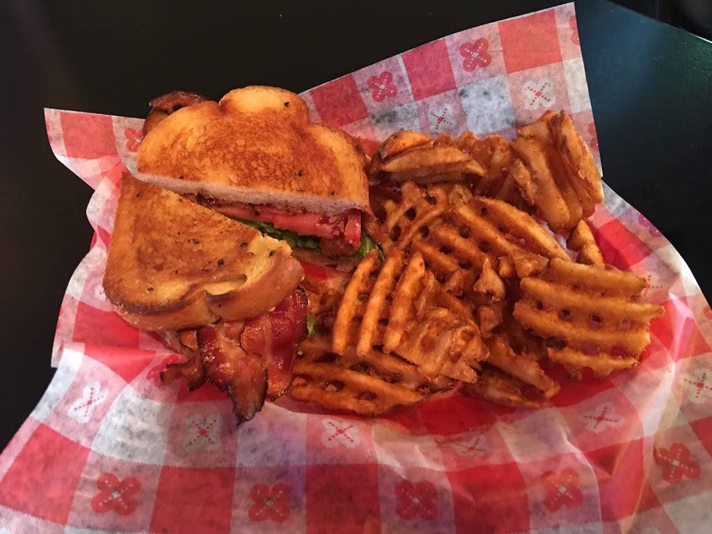 Bandits Sports Bar | restaurant | 1016 N, Diers Ave Ste 118, Grand Island, NE 68803, USA | 3083829333 OR +1 308-382-9333