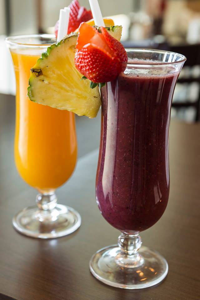 Coco Frutti Sherbrooke | restaurant | 416 Rue Belvédère S, Sherbrooke, QC J1H 4B7, Canada | 8199336010 OR +1 819-933-6010