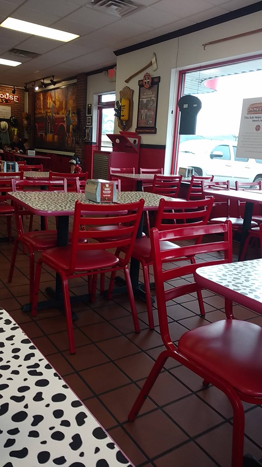 Firehouse Subs | meal delivery | 209 Middle Creek Rd, Sevierville, TN 37862, USA | 8653651173 OR +1 865-365-1173