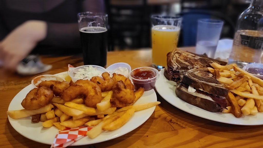 Salish Sea Brewing Co & Restaurant | restaurant | 518 Dayton St #104, Edmonds, WA 98020, USA | 4255828474 OR +1 425-582-8474