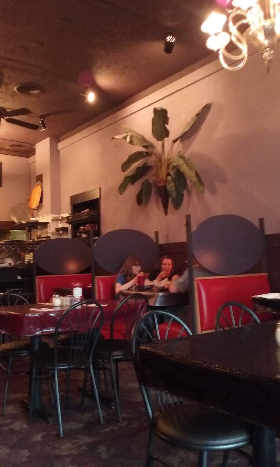 Francescos Pizzeria | restaurant | 617 W Liberty St, Hubbard, OH 44425, USA | 3305348811 OR +1 330-534-8811