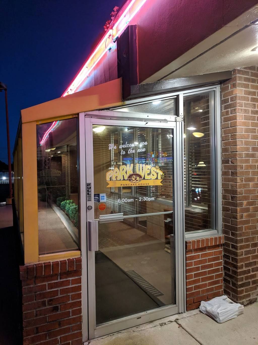 Park West Pancake House | restaurant | 10 E Roosevelt Rd, Villa Park, IL 60181, USA | 6305304600 OR +1 630-530-4600