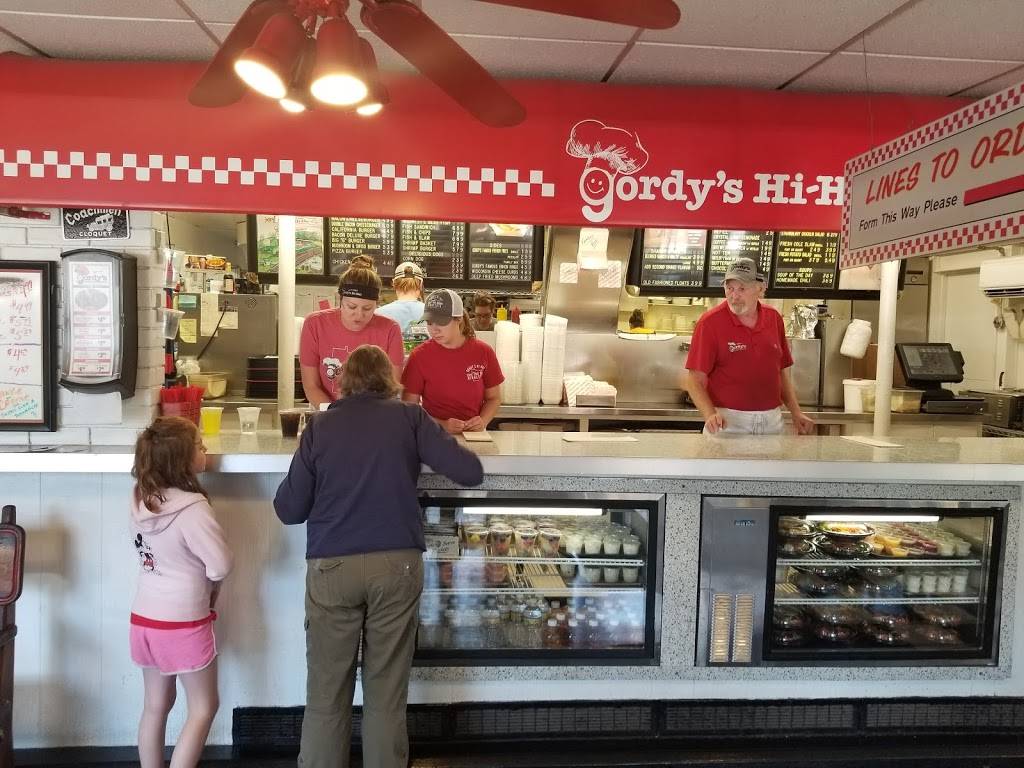 Gordys Hi-Hat | cafe | 415 Sunnyside Dr, Cloquet, MN 55720, USA | 2188796125 OR +1 218-879-6125