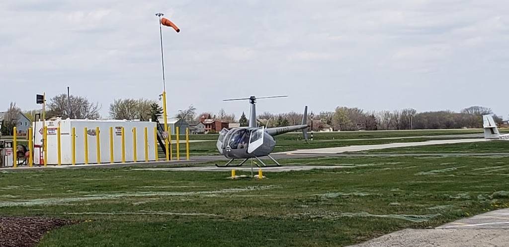 Charlies Restaurant | restaurant | 130 Clow International Pkwy, Bolingbrook, IL 60490, USA | 6307710501 OR +1 630-771-0501