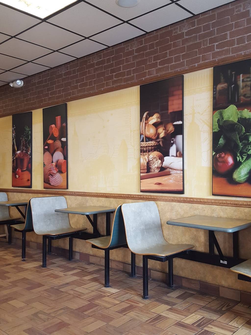 Subway | restaurant | 30 Pearson Blvd, Gardner, MA 01440, USA | 9786325213 OR +1 978-632-5213