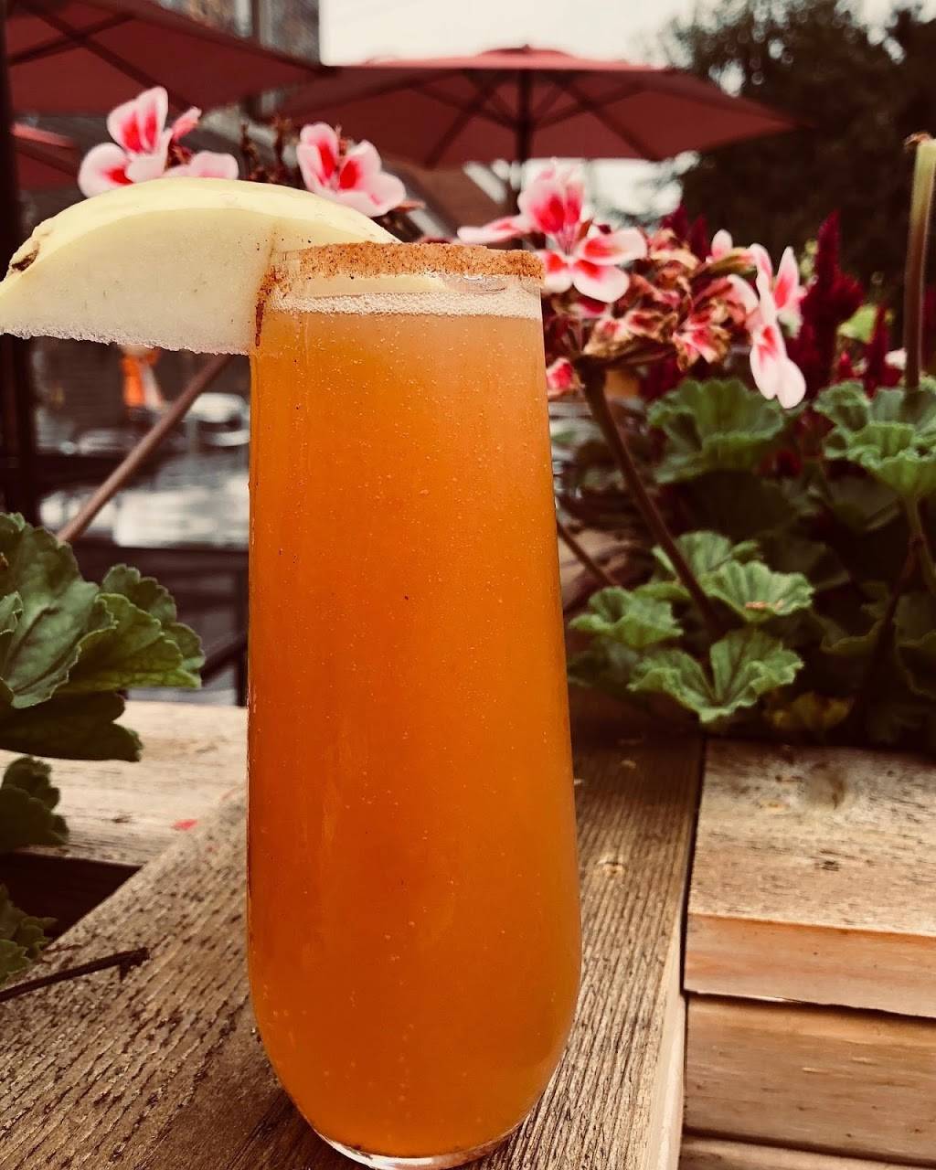 Honey Hole Diner | restaurant | 584 Starkweather St, Plymouth, MI 48170, USA | 7344045900 OR +1 734-404-5900