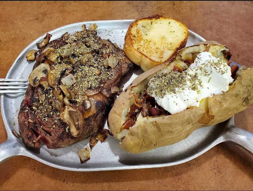 Iron Skillet Restaurant | restaurant | 301 SW 1st St, Oak Grove, MO 64075, USA | 8166255400 OR +1 816-625-5400