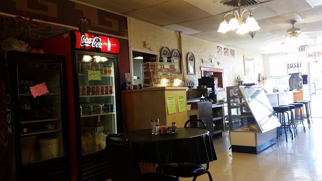 La Familiar New Mexican Food Restaurant | restaurant | 1611 4th St NW, Albuquerque, NM 87102, USA | 5052429661 OR +1 505-242-9661