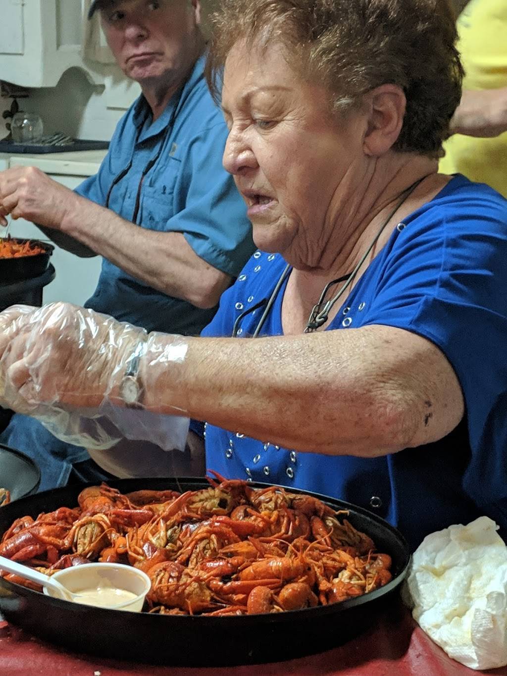 T-Bobs Seafood | restaurant | 109 E Lastie St, Erath, LA 70533, USA | 3379374573 OR +1 337-937-4573